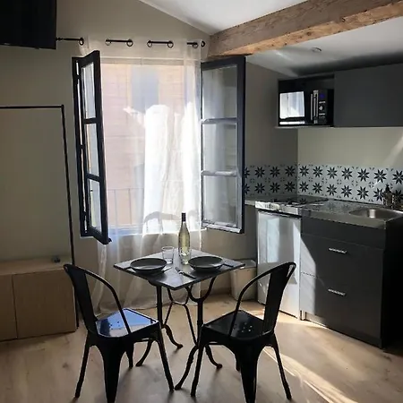 아파트 Arles: De La Place 아흘르